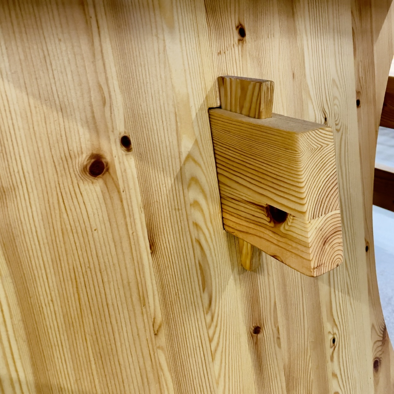 Tisch + 2 Holzbänke – eigene Herstellung auf Anfrage Tisch + 2 Holzbänke – eigene Herstellung auf Anfrage